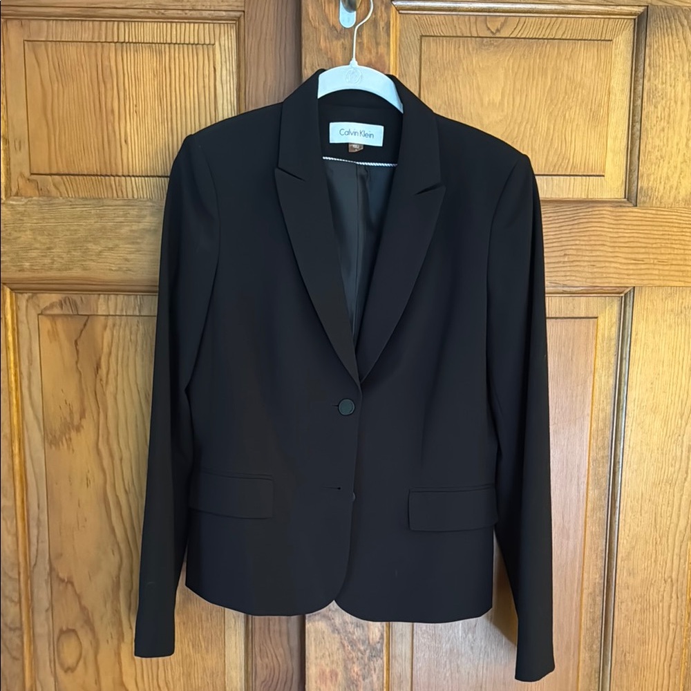 Calvin Klein Women's Elegant Black Blazer